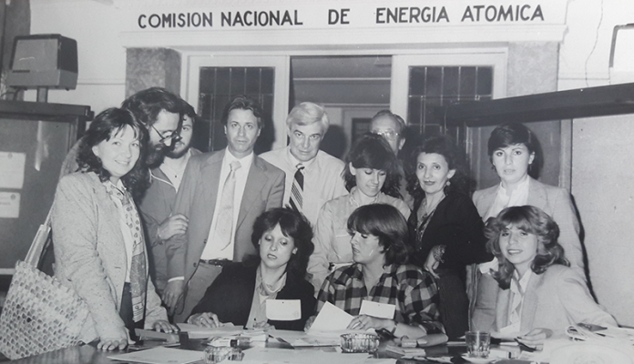 Trabajadoras y trabajadores de la CNEA en una de las instancias del COPI.