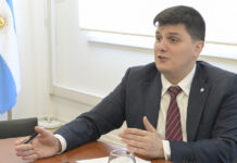 Trabajadores nucleares exigen la renuncia de Ramos Napoli tras calificar a la CNEA como un «aguantadero de la política»